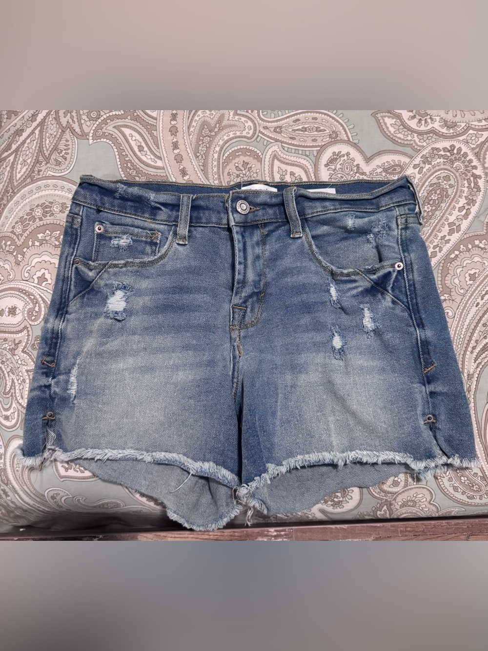 Kensie Distressed Blue Denim Cutoff Shorts